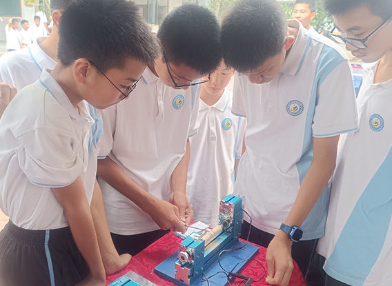 From Wood to Dreams: How Primary and Secondary School Woodworking Rooms Become "Maker Cradles" for Engineering Enlightenment